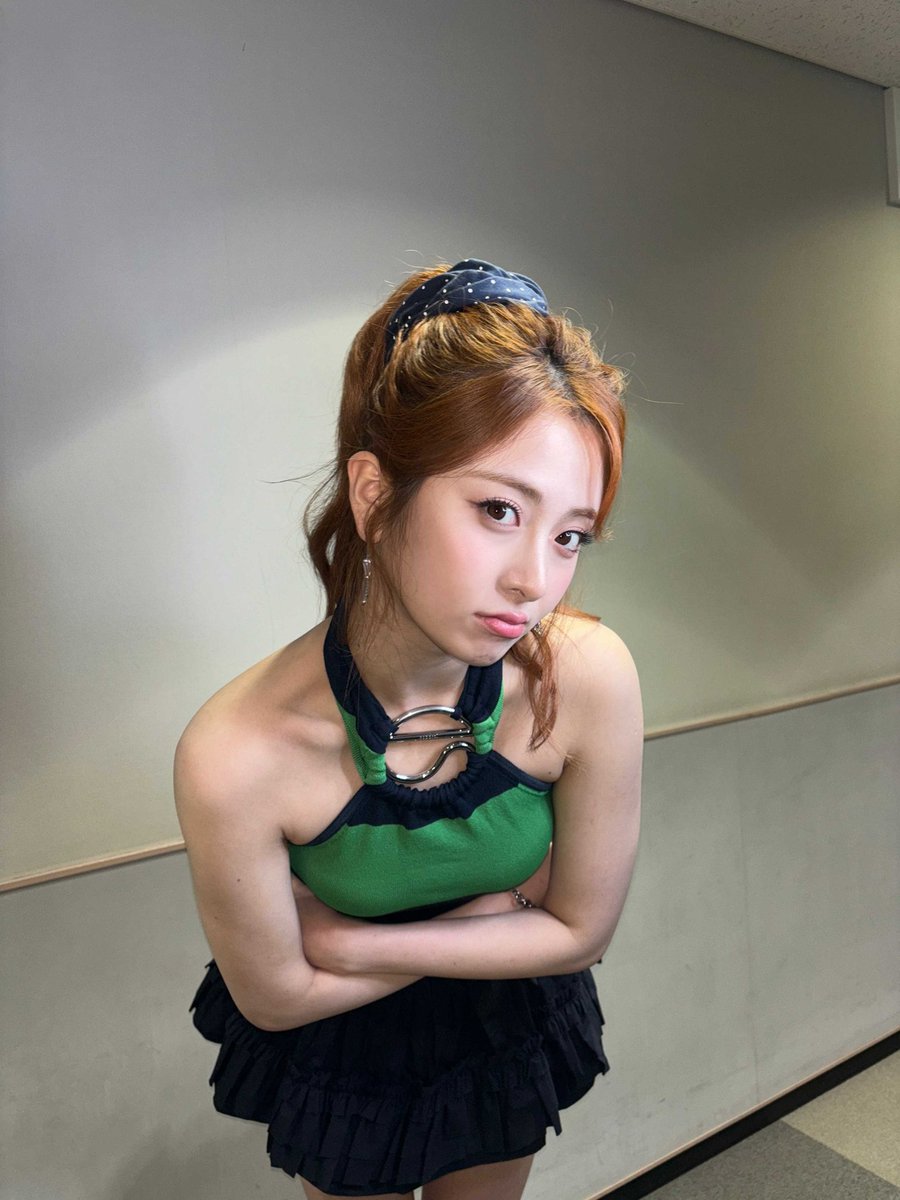 르세라핌 (@im_lesserafim) on Twitter photo 뀨.
#르세라핌 #LE_SSERAFIM #허윤진 #HUHYUNJIN 뀨.
#르세라핌 #LE_SSERAFIM #허윤진 #HUHYUNJIN