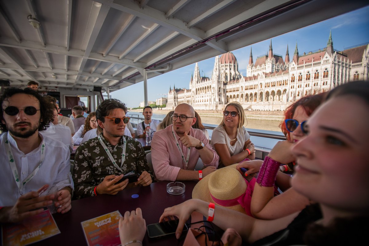 Centraleuropea's tweet image. 🎓 The 4th Open Day at Central European Academy was a great success!
On June 23, 2025, we were delighted to welcome participants interested in our Junior Program to our fourth Open Day. 🌍✨

#CentralEuropeanAcademy #OpenDay #JuniorProgram #Admissions #BudapestVibe