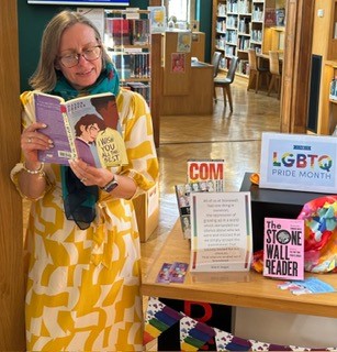 ReadWithPride Relay (@readwithprideuk) on Twitter photo More from our Instagram relay: <a href="/TheHenryBox/">The Henry Box School</a> sets sail with The Girl from the Sea by <a href="/MollyOstertag/">Molly Knox Ostertag - Updates</a> & Shrewsbury School displays I Wish You All the Best by Mason Deaver #ReadWithPride More from our Instagram relay: <a href="/TheHenryBox/">The Henry Box School</a> sets sail with The Girl from the Sea by <a href="/MollyOstertag/">Molly Knox Ostertag - Updates</a> & Shrewsbury School displays I Wish You All the Best by Mason Deaver #ReadWithPride
