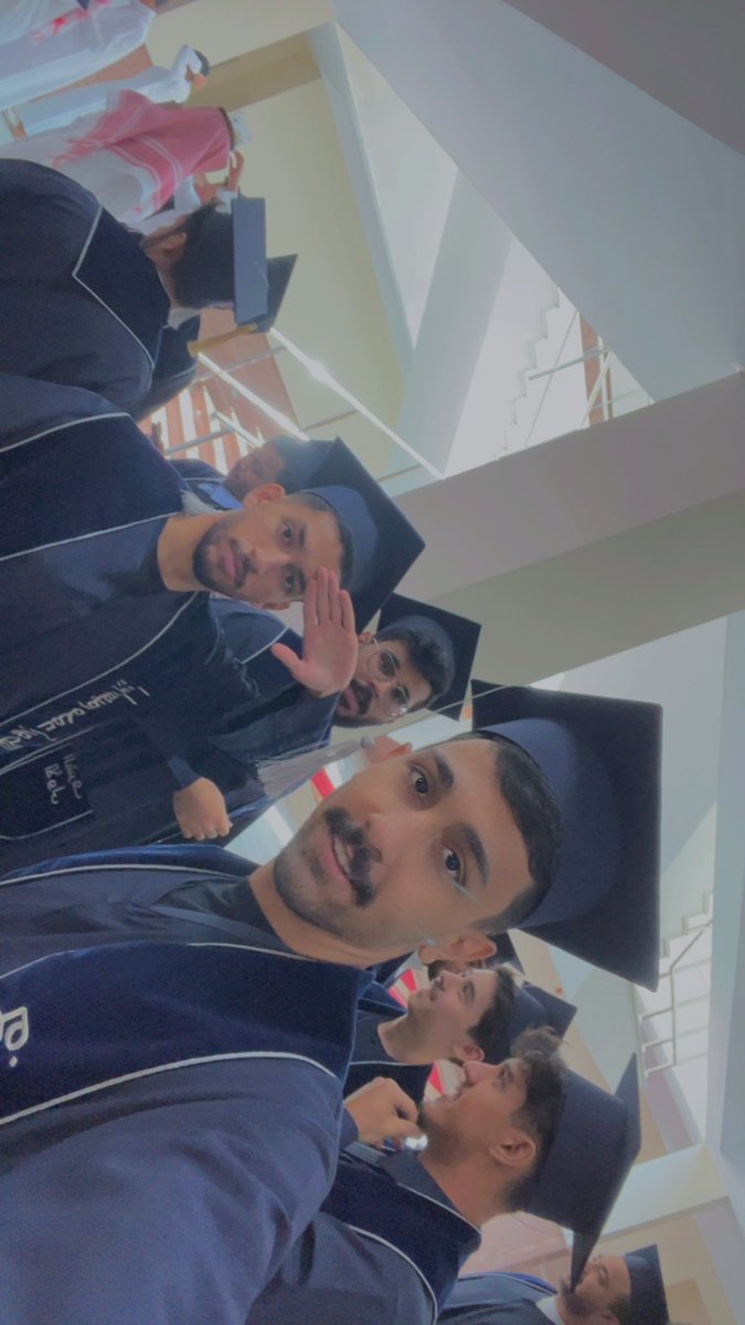 xFrAs4's tweet photo. اقوى واعظم دفعة مختبرات تخرجت 🥲❤️.
#uqulabmed42 https://t.co/ycgbVX7LLM