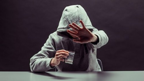 #Tossicodipendenze. Calano i consumi tra i giovani, ma aumentano i rischi da cocaina e nuove dipendenze. La relazione al Parlamento #Sanità quotidianosanita.it/governo-e-parl…