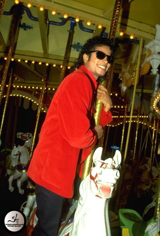 my heart never feels as heavy as it does in these days, it's unbearable