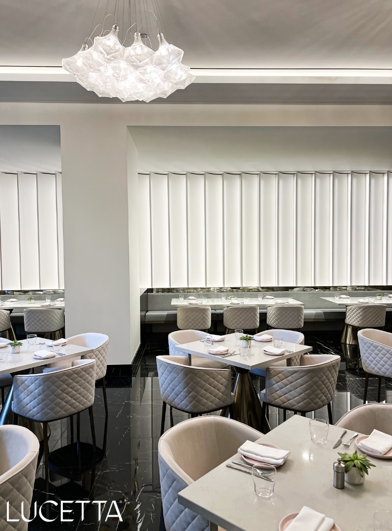 LightingLucetta's tweet image. Subtle brilliance that sets the mood.

Location: Four Seasons Hotel Chicago, Illinois

Learn more at hubs.la/Q03th3h50.

#LucettaLighting #DesignWithLight #ArchitecturalLED #RestaurantLighting #LightingThatPerforms