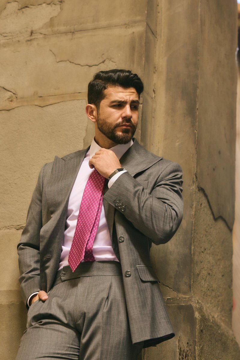 LLivenza's tweet photo. Hay combinaciones que simplemente funcionan - Traje @LLivenza , corbata E.Marinella y las calles de Florencia para enmarcarlo.

Pitti Uomo 108

📸 @francalderonoficial 

-

#pittiuomo108 #pittiuomo #lifestyle #menswear #menstyle #guatemala #gentlemanstyle #oldmoney https://t.co/USGtmrwKap
