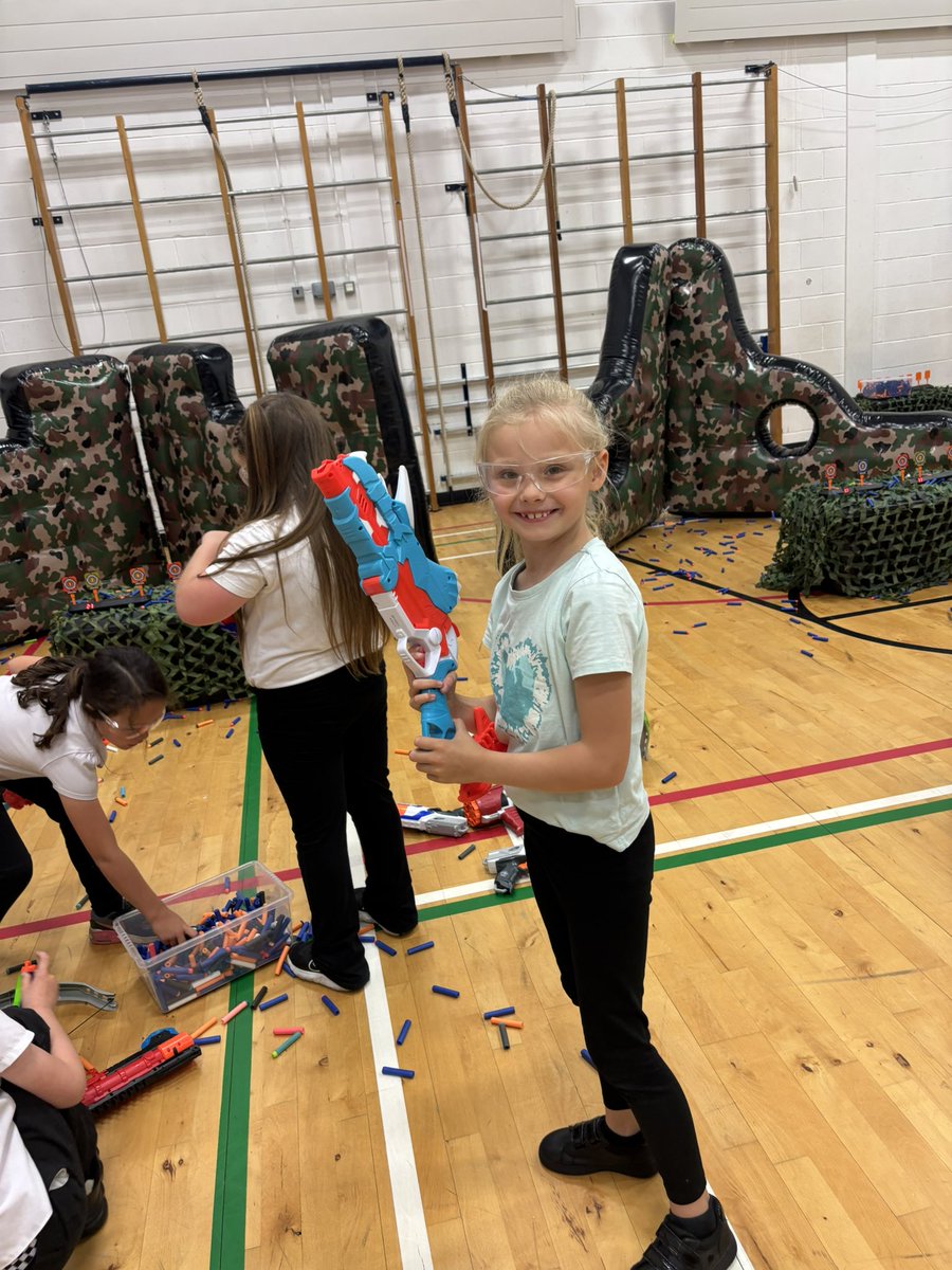 MissCarbery1's tweet photo. 💚 A huge well done to Swinhill for winning the house treat! They earned the most points throughout the whole year! This year we got to do laser tag 💚 @HareleeshillPS https://t.co/o6cv05NPqF