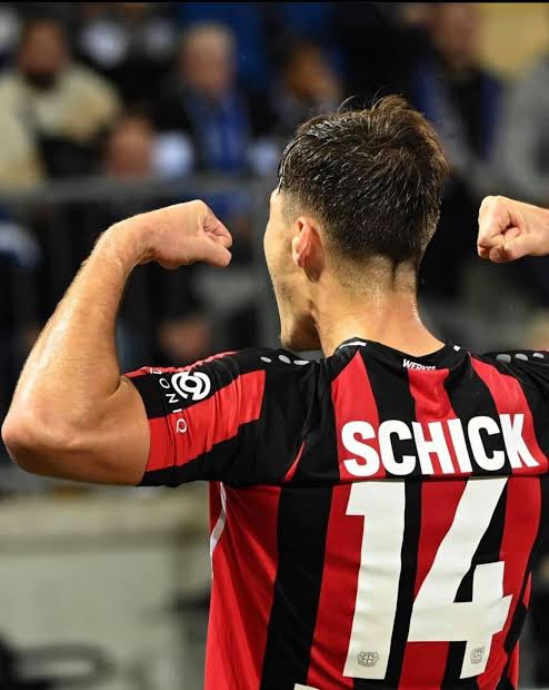AjansHaber_1903's tweet photo. Rafan'nın yanına önüne şu ikisi portakallı pekin ördeği olur 😋👌
(Temenni🙏)
#PatrickSchick 🆚 #Antony
Sonrasına bakarız. 👀 https://t.co/NZhwnUo16z