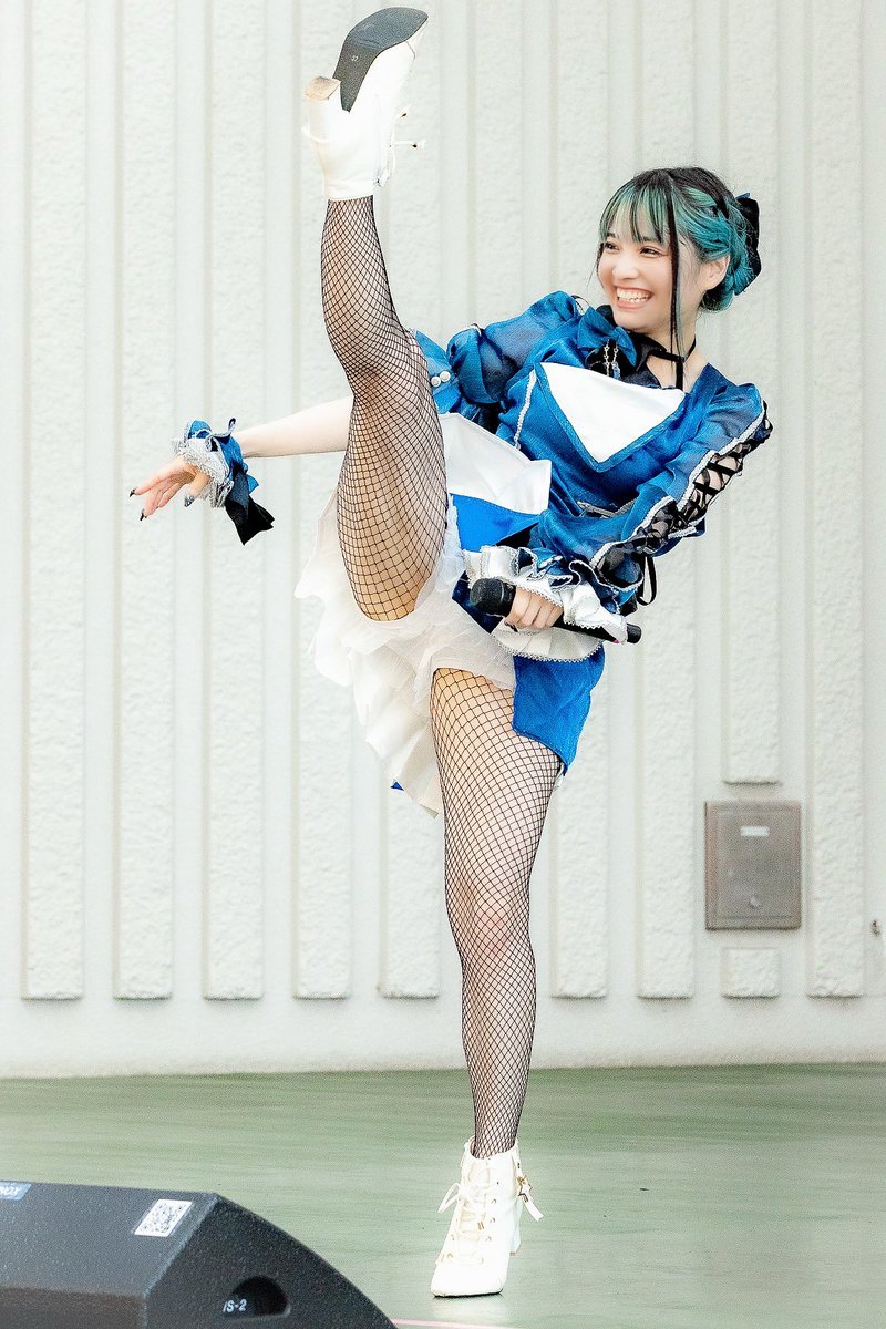 43歳なのにハイキック高すぎやんこれ