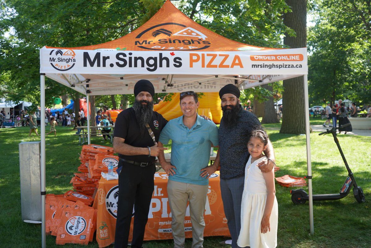 Peel Regional Police (@peelpolice) on Twitter photo What a day! <a href="/PeelPolice/">Peel Regional Police</a>βs 21 and 22 Divisions were thrilled to host thousands of community members at Gage Park in Brampton for a day of connection and fun.
From engaging demos to meaningful conversations, events like these allow the community, especially our youngest members, What a day! <a href="/PeelPolice/">Peel Regional Police</a>βs 21 and 22 Divisions were thrilled to host thousands of community members at Gage Park in Brampton for a day of connection and fun.
From engaging demos to meaningful conversations, events like these allow the community, especially our youngest members,