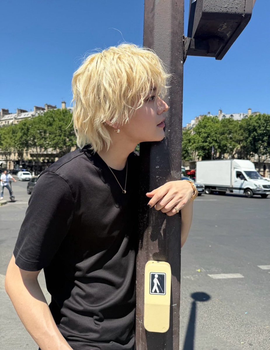 naakitty__'s tweet image. 금발 곱슬머리ㅠㅠ

#LVMenSS26 #LVMenSS26xYUTA 
#中本悠太 #YutaXLouisVuitton