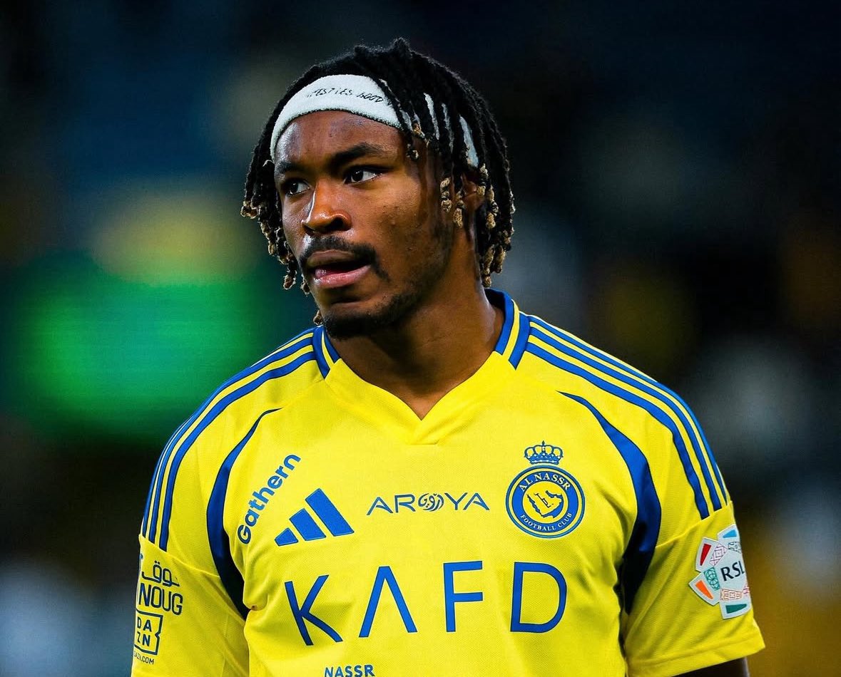 #عاجل 

الصحفي الموثوق فابريزو رومانو 

محمد #سيماكان رفض جميع العروض التي تلقاها ومنها عرضًا من الدوري الإيطالي واللاعب بفضل البقاء في #النصر  

#الميدان