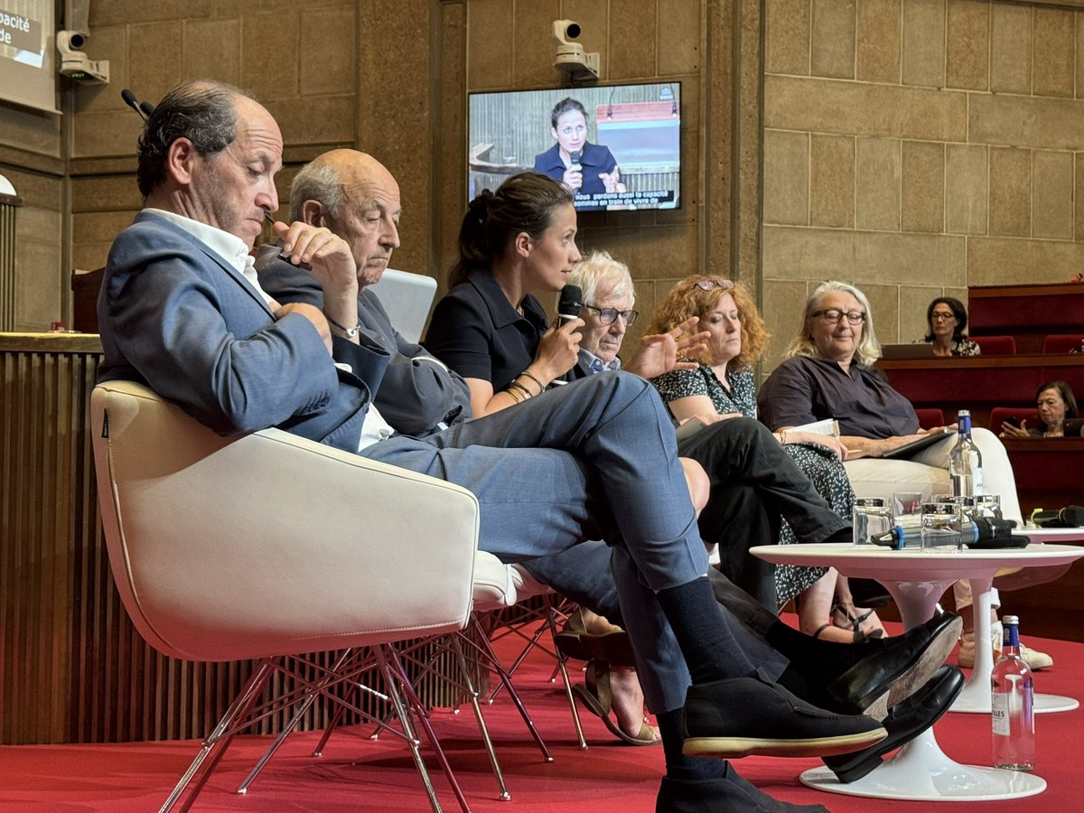 Christophe Grison (@agritof60) on Twitter photo Table ronde <a href="/lecese/">CESE</a> très belle intervention de <a href="/a_voygillis/">Anaïs Voy-Gillis</a> « nous confions aux autres ce que nous ne voulons plus en 🇫🇷 » il est urgent de re industrialiser afin de retrouver notre souveraineté agricole, industrielle, énergétique. Qui accepte de payer la transition? <a href="/GrCoopCESE/">Groupe de la Coopération au CESE</a> Table ronde <a href="/lecese/">CESE</a> très belle intervention de <a href="/a_voygillis/">Anaïs Voy-Gillis</a> « nous confions aux autres ce que nous ne voulons plus en 🇫🇷 » il est urgent de re industrialiser afin de retrouver notre souveraineté agricole, industrielle, énergétique. Qui accepte de payer la transition? <a href="/GrCoopCESE/">Groupe de la Coopération au CESE</a>