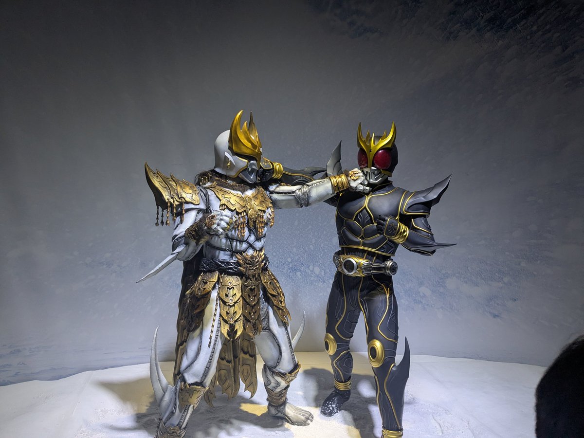 3__3_3_3's tweet image. 25年か…
当時はまさか将来自分の子供と仮面ライダー見るとは思わなかったな。きっとクウガの成功があってこそのシリーズ継続で、その裏で製作者の熱量半端なかったのが伝わった。
そしてこっそりクウガの次に好きな超ジオウ展に期待✨20年後か…
#超クウガ展