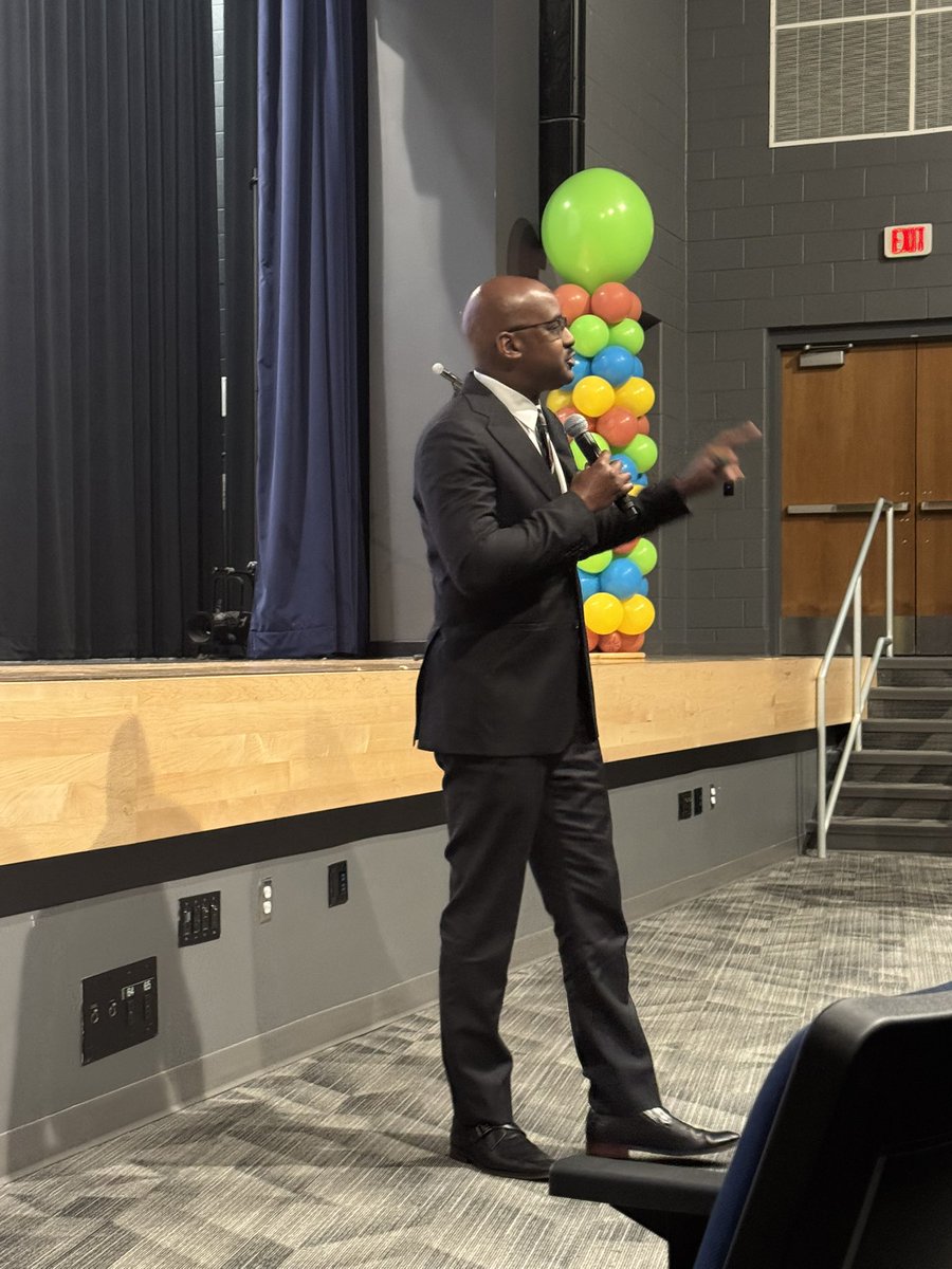 Nicholas King (@drnicholasking) on Twitter photo Student outcomes don’t change until adult behaviors change!
Ray Hart
Executive Director of the Council of Great City Schools
#WeAreDPS 
#Reset,Refocus,Reignite Student outcomes don’t change until adult behaviors change!
Ray Hart
Executive Director of the Council of Great City Schools
#WeAreDPS 
#Reset,Refocus,Reignite