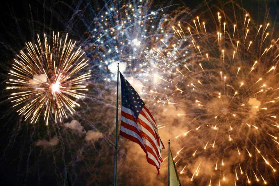 🎆 Celebrate the 4th of July at a Kentucky State Park!
Fireworks, family fun, and patriotic events are happening at parks across the state—including Lake Barkley, Blue Licks Battlefield, Carter Caves &amp; more.

🎉 Details here: parks.ky.gov/fourth-of-july
#KyStateParks #NewKYHome