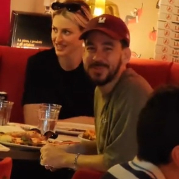 How can people hate him! He's so cute 🥰💖