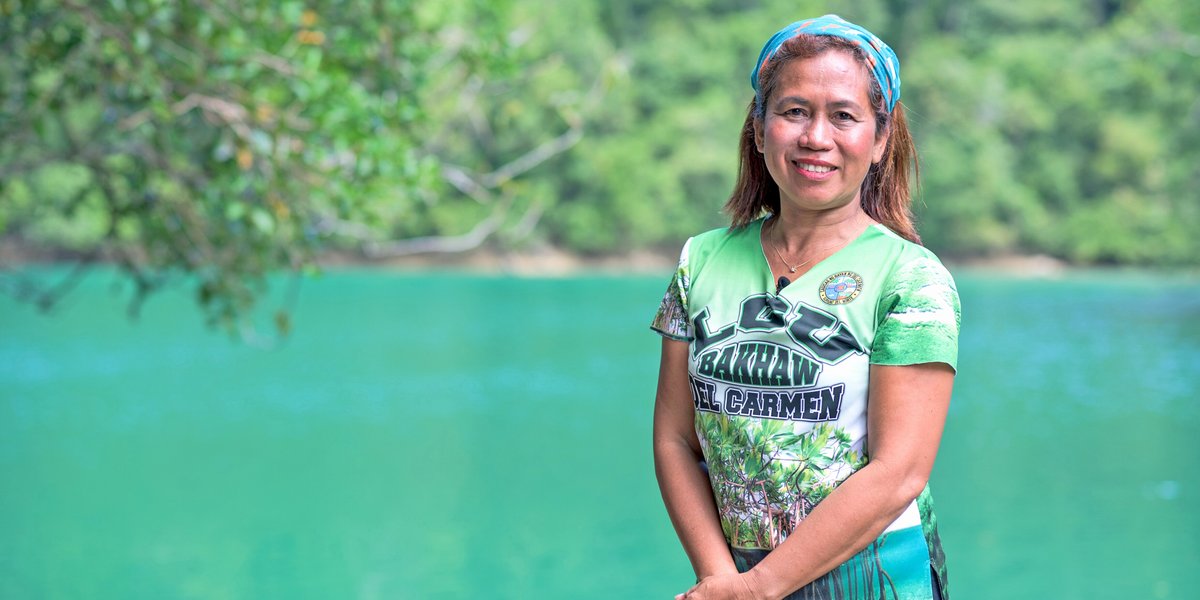 Gina Barquilla is one of the only female 'Bantay Dagat' officers in Del Carmen, Philippines. And she's willing to risk it all to protect her community's coastal waters. 

Read more about Gina and other stories from the coast: bit.ly/4k4I7fo