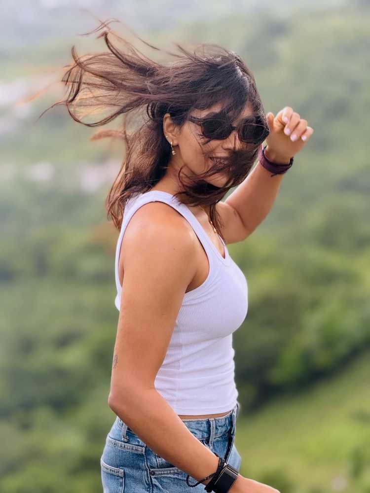 TaazaVarthalu's tweet photo. Sapthami Gowda 💗
#SapthamiGowda #Saptham #SapthamiGowdahot #Thammudu https://t.co/rspI55KNAd