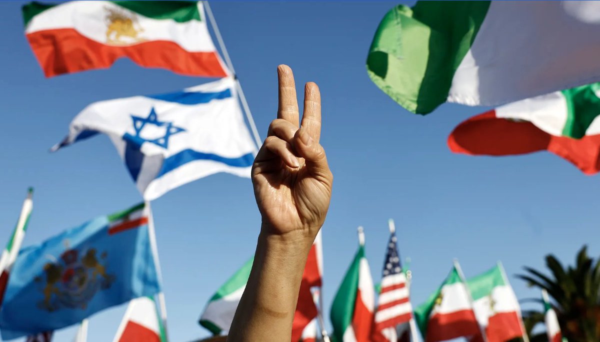 MarioNawfal's tweet image. 🚨🇺🇸 TRUMP’S PRESSURE CAMPAIGN WORKED -  ISRAEL BACKED OFF, CEASEFIRE HELD

With Israeli jets in the air and Tehran in the crosshairs, Trump stepped in and de-escalated the war in real time.

“DO NOT DROP THOSE BOMBS.”. 

Then called Netanyahu directly and told him to stand down.