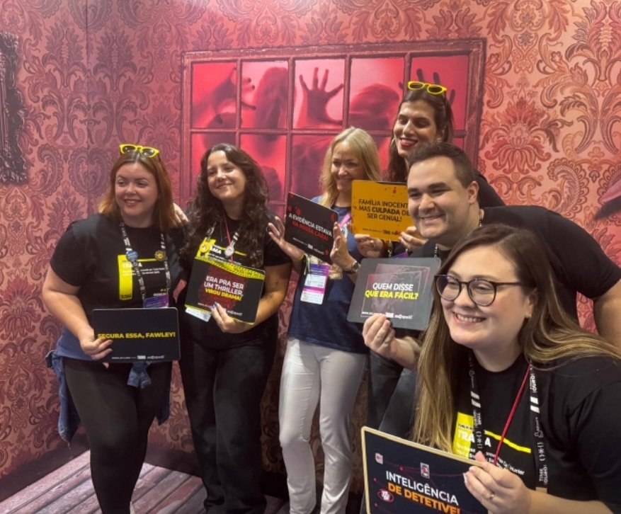 Having a ball at the Escape Room for Murder in the Family at <a href="/bienaldolivro/">Bienal do Livro Rio</a> !

<a href="/editoratrama/">Trama 🪙</a>