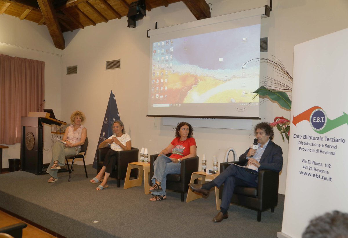 LUOGHI DI LAVORO
Stress da lavoro correlato
Un pubblico partecipato e competente ha assistito nei giorni scorsi, presso la Sala Bini di Confcommercio Ravenna al seminario “Stress da lavoro correlato: definizione, strumenti e impatti organizzativi”, promosso dall’EBT