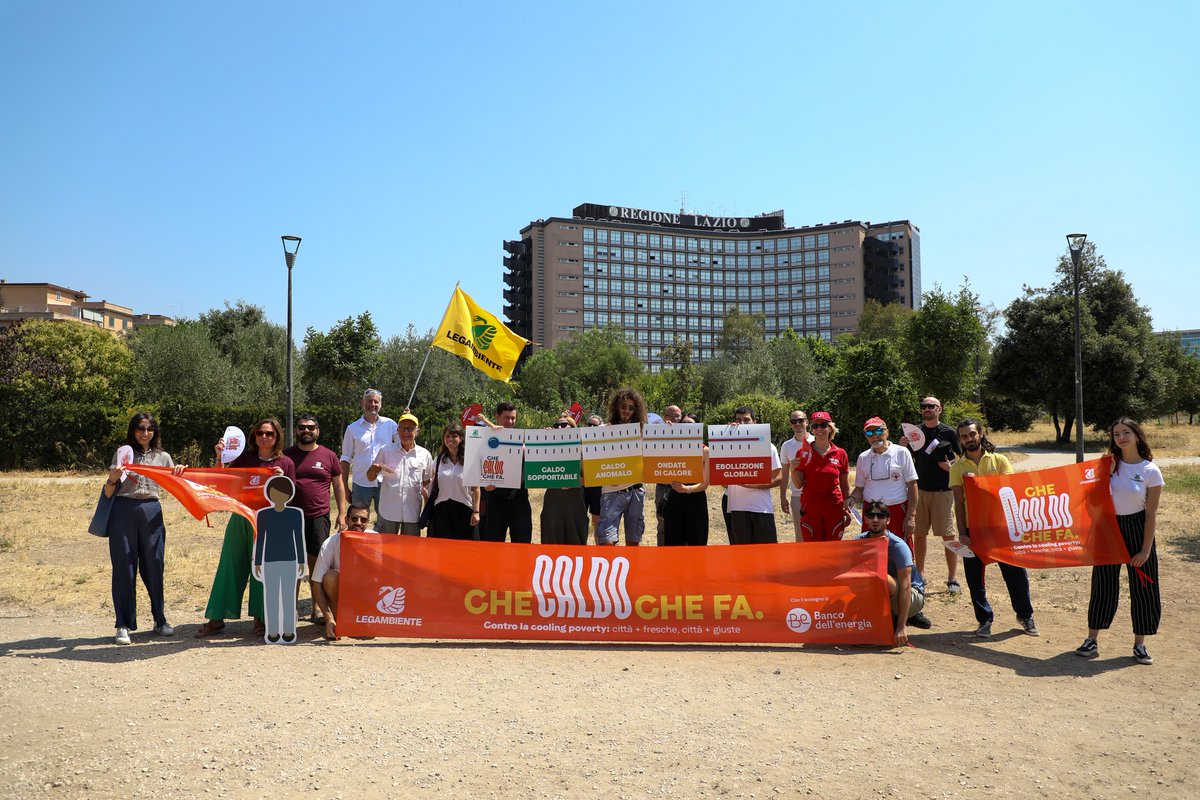 Croce Rossa Italiana (@crocerossa) on Twitter photo Croce Rossa Italiana sostiene la nuova campagna nazionale itinerante di <a href="/Legambiente/">Legambiente</a> “Che caldo che fa! Contro la cooling poverty: città + fresche, città + giuste”, realizzata con il supporto di Banco dell’Energia. Croce Rossa Italiana sostiene la nuova campagna nazionale itinerante di <a href="/Legambiente/">Legambiente</a> “Che caldo che fa! Contro la cooling poverty: città + fresche, città + giuste”, realizzata con il supporto di Banco dell’Energia.