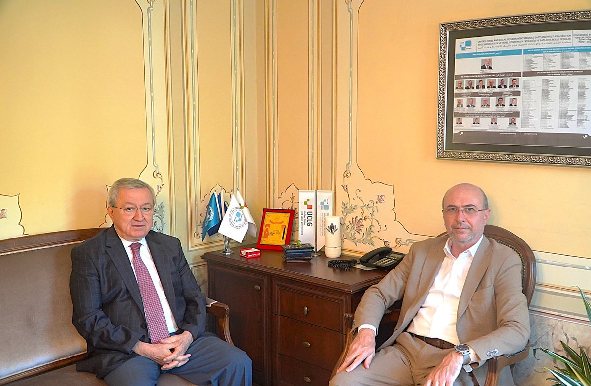 UCLG-MEWA olarak, Selçuklu Bel. Başkanı Sn Ahmet Pekyatırmacı’yı Genel Sekreterliğimizde ağırlamaktan memnuniyet duyduk.

Ziyarette, yerel yönetimler arası iş birliği ve ortak projeler üzerine verimli bir görüşme gerçekleştirdik.
Sn Başkan’a nazik ziyaretleri için teşekkür ederim