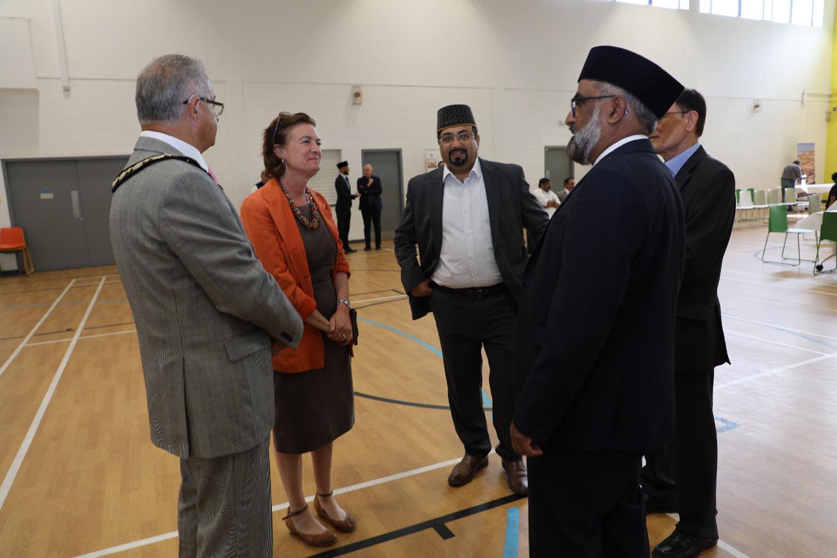 WalesRegion's tweet photo. Ansarullah Wales &amp; Southwest Region held an EidDinner in Cardiff on 22 June. More than 150 people including 61 guests attended the event. A warm welcome, delicious food, and a chance to share the true message of Islam &amp; Ahmadiyyat. Alhamdulillah, a blessed event! 🌙🤝🍽️ https://t.co/Th30OTGYRE