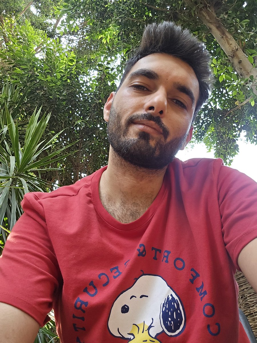 بين احضان الطبيعه