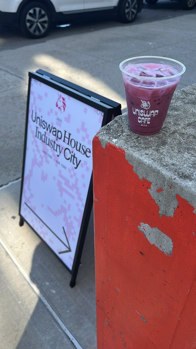 Evan Mann (@evan_mann) on Twitter photo Proof of Pink?
I’ll be at the <a href="/Uniswap/">Uniswap Labs 🦄</a> happy hour in Industry City later today—come say hi!
lu.ma/f64o25as?tk=w1… Proof of Pink?
I’ll be at the <a href="/Uniswap/">Uniswap Labs 🦄</a> happy hour in Industry City later today—come say hi!
lu.ma/f64o25as?tk=w1…