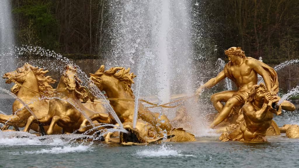 Les statues du château de Versailles prennent la parole grâce à l'IA franceinfo.fr/culture/patrim… via <a href="/franceinfo/">franceinfo</a>