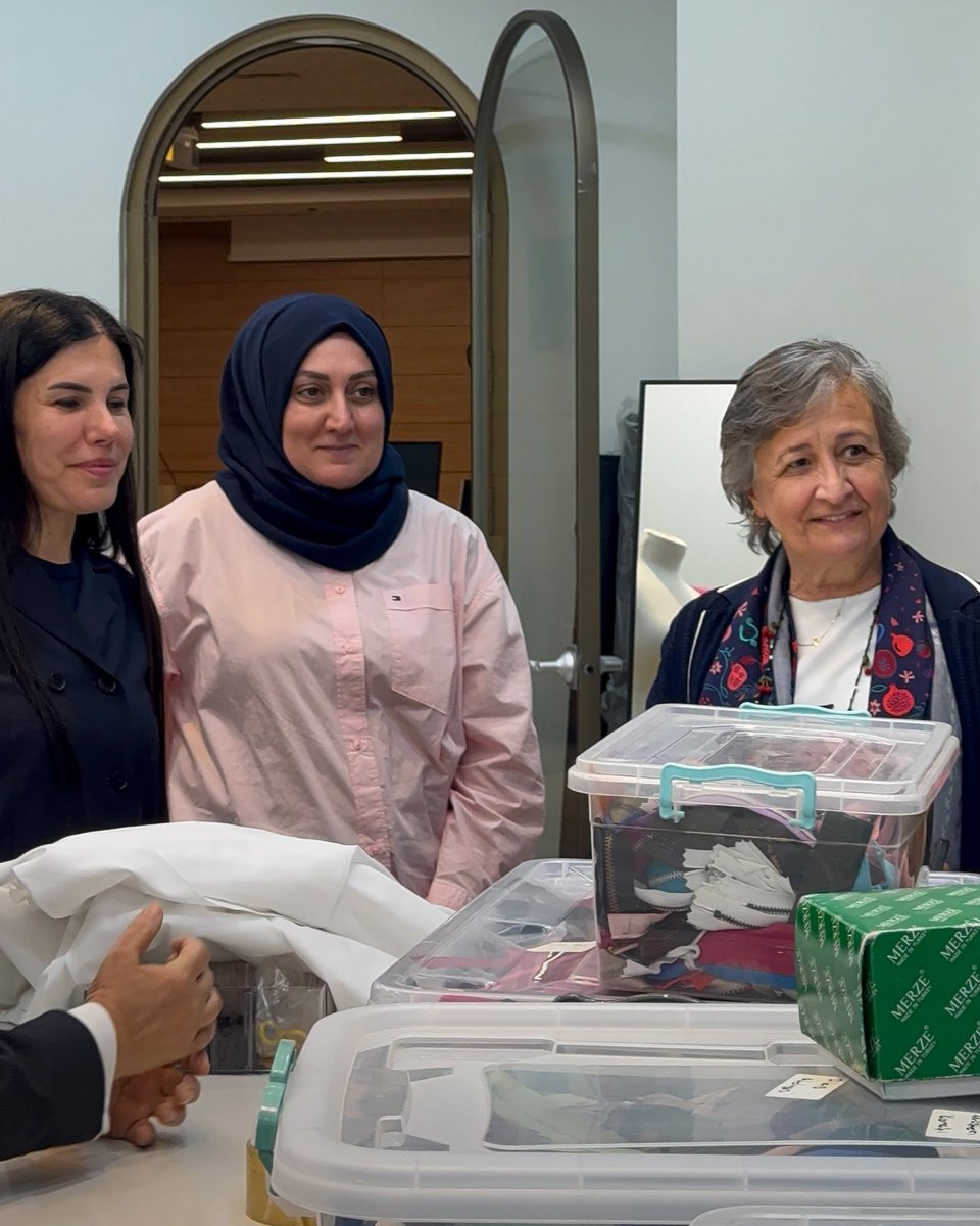 togemder's tweet photo. Misafirlerimiz iyiliğe güç verdiler😊

Malatya geçmiş dönemler Milletvekili Öznur Çalık ile Aksaray geçmiş dönemler Milletvekili İlknur İnceöz derneğimizi ziyaret etti.

@EmineErdogan 🇹🇷🇹🇷
@Belmasekmen_ https://t.co/Hsnx2nGDa3