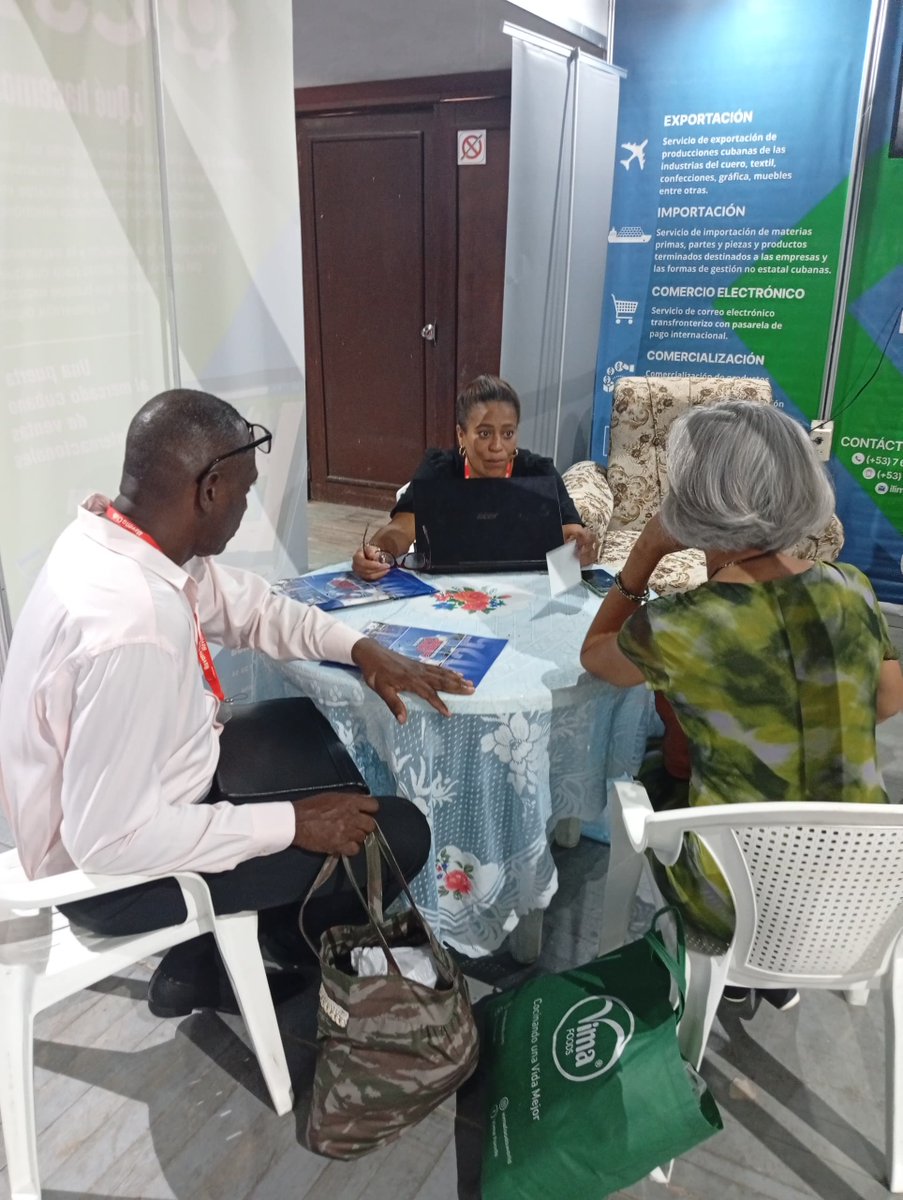 ilimpex_oficial's tweet photo. Primer día en #ExpoCaribe2025 con reuniones exitosas y gran afluencia en el stand de Ilimpex. Seguimos fortaleciendo la industria ligera cubana y conectando Cuba con el mundo. #Ilimpex #IndustriaLigeraCubana #Networking #SantiagoDeCuba https://t.co/mSLgv2imZ4