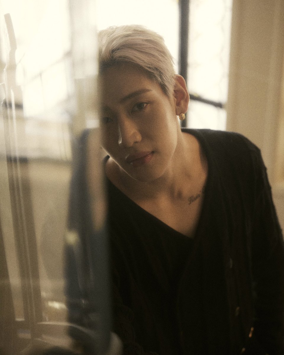 GQThailand's tweet photo. #GQStyle เอ็กซ์คลูซีฟเฉพาะ GQ Thailand กับภาพแฟชั่นเซ็ตพิเศษของ #แบมแบม @BamBam1A ก่อนเตรียมตัวไปชมโชว์คอลเล็กชั่น Louis Vuitton Men’s Spring-Summer 2026 โดย Pharrell Williams ที่จะเกิดขึ้นในค่ำคืนนี้ ณ Place Georges-Pompidou ณ กรุงปารีส
.
#GQ #GQThailand #BamBam
#LouisVuitton #LVMenSS26
#BamBamxLVMenSS26