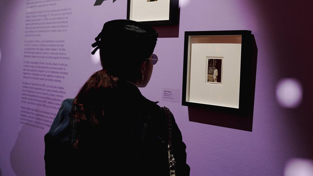 museofranzmayer's tweet photo. Martes: el día perfecto para dejarte inspirar por el arte y el diseño
✨
Visítanos en nuestro día de #EntradaLibre y no te pierdas dos exposiciones imperdibles en sus últimas semanas en el Franz:

📌 #ModaIndomable hasta el 13 de julio 
📌 Ideas en tránsito hasta el 6 de julio https://t.co/gyCuCMdK2O