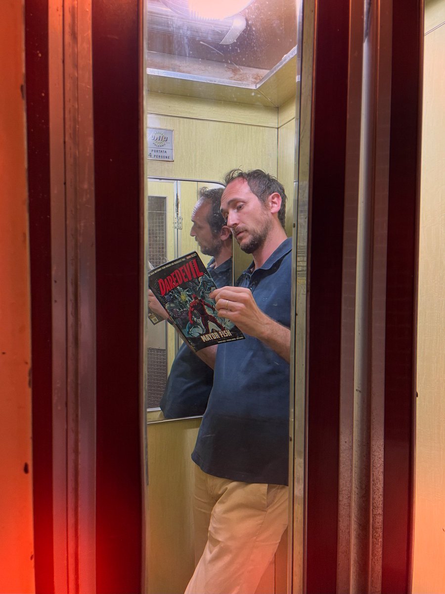 nottideldiavolo's tweet image. Anche in ascensore
#Daredevil