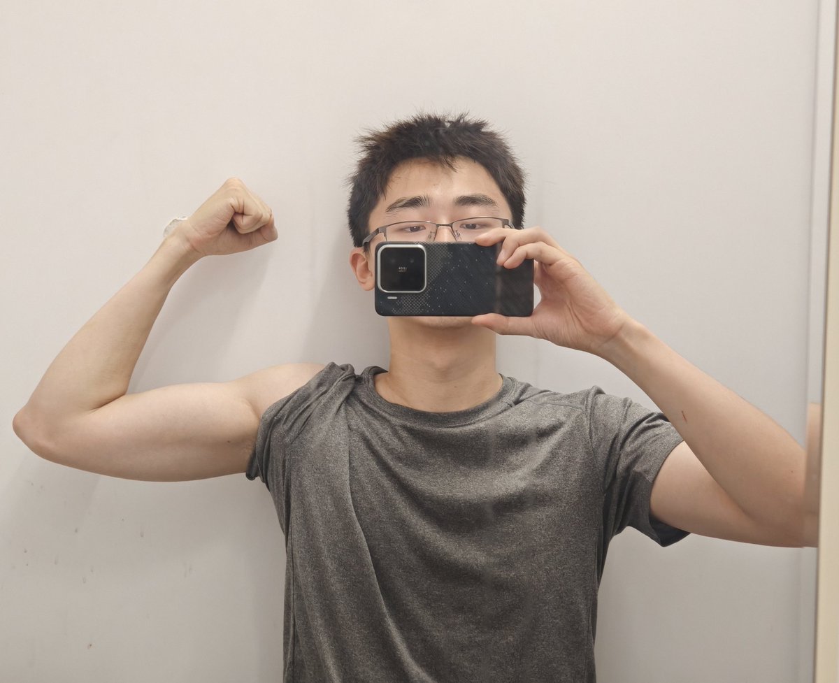 练了 但是因为太热湿透了