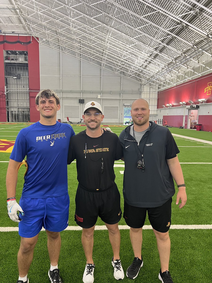 poesmash_jr's tweet photo. Finishing up my first year playing TE: I’ve learned so much about myself, pushing myself, learning new things, stepping outside my comfort zone. I want to thank my parents @Poesmash66 @DeLeahP for all the support and love in this transition from OL to TE. I also want to thank my trainers @s_gspeaks, @180PhysAthletic and @EDGEsportsOK for helping me get better. To my coaches, I especially want to thank @CoachCornell and @CoachStandley for their patience and guidance. I set a new PR in my 40 and broad jump this summer and I am ready to work for more improvement. Junior Season Loading…. Let’s Go Creek!!!! 😤 

@DeerCreekFB @RecruitDCFB