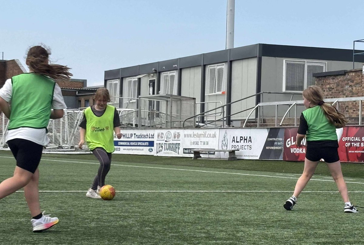 ForfarCFT's tweet image. It was a pleasure hosting our girls&apos; @McDonaldsUK session at Station Park last Friday for the end-of-block festival. ⚽️👏

#fcft #partnership @ScotFAEast