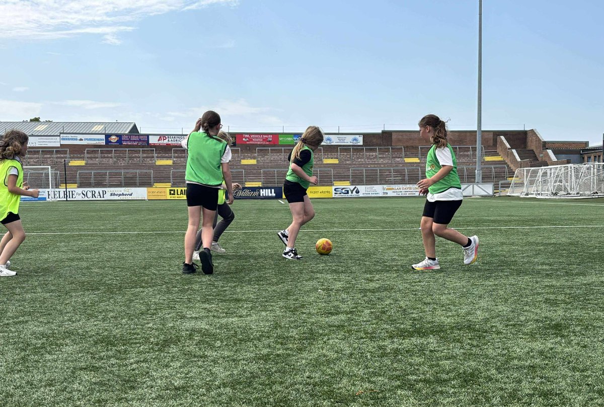ForfarCFT's tweet image. It was a pleasure hosting our girls&apos; @McDonaldsUK session at Station Park last Friday for the end-of-block festival. ⚽️👏

#fcft #partnership @ScotFAEast
