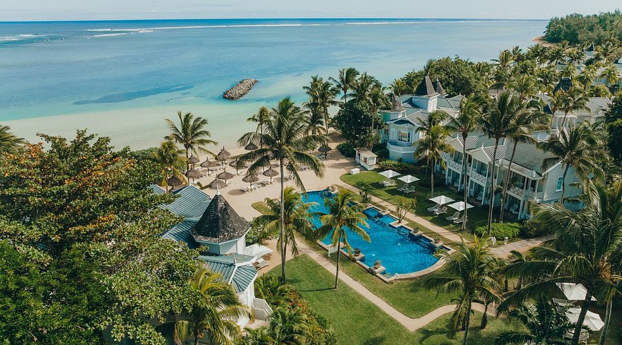 IslandStays's tweet photo. Welcome to Paradise: Heritage Le Telfair
Tucked into the lush Bel Ombre region on Mauritius’s sun‑kissed south coast lies Heritage Le Telfair—an elegant oasis blending colonial charm, wellness, and pure beachside bliss. Named after 19th-century botanist Charles Telfair. https://t.co/vcHSQs4cGJ