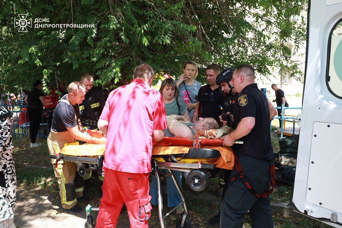 💔Horrific. 153 injured in enemy strike on Dnipro 

Among those still hospitalized, 12 are in critical condition.

Medical assistance has been provided to 18 children — the youngest patient is just six months old.