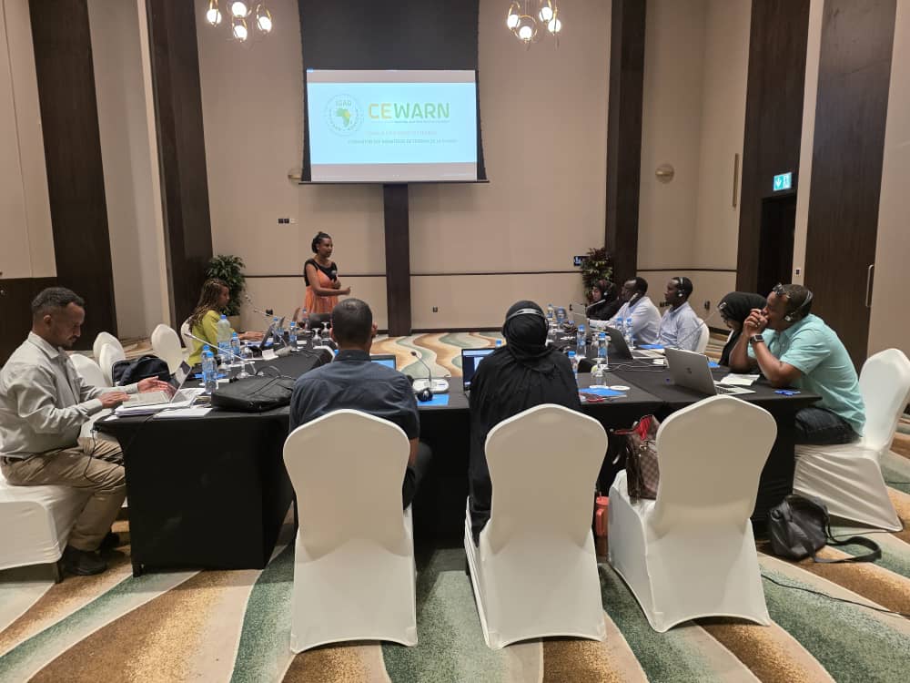 IGAD_CEWARN's tweet photo. 📍Kicked off today in Djibouti
#CEWARN’s training for Somalia Field Reporters with the aim of reviving localized early warning networks after a key gap since 2022. Building capacity to detect, report and respond to risks before they escalate.
#EarlyWarning #Peacebuilding #IGAD https://t.co/BijtDr9QuK