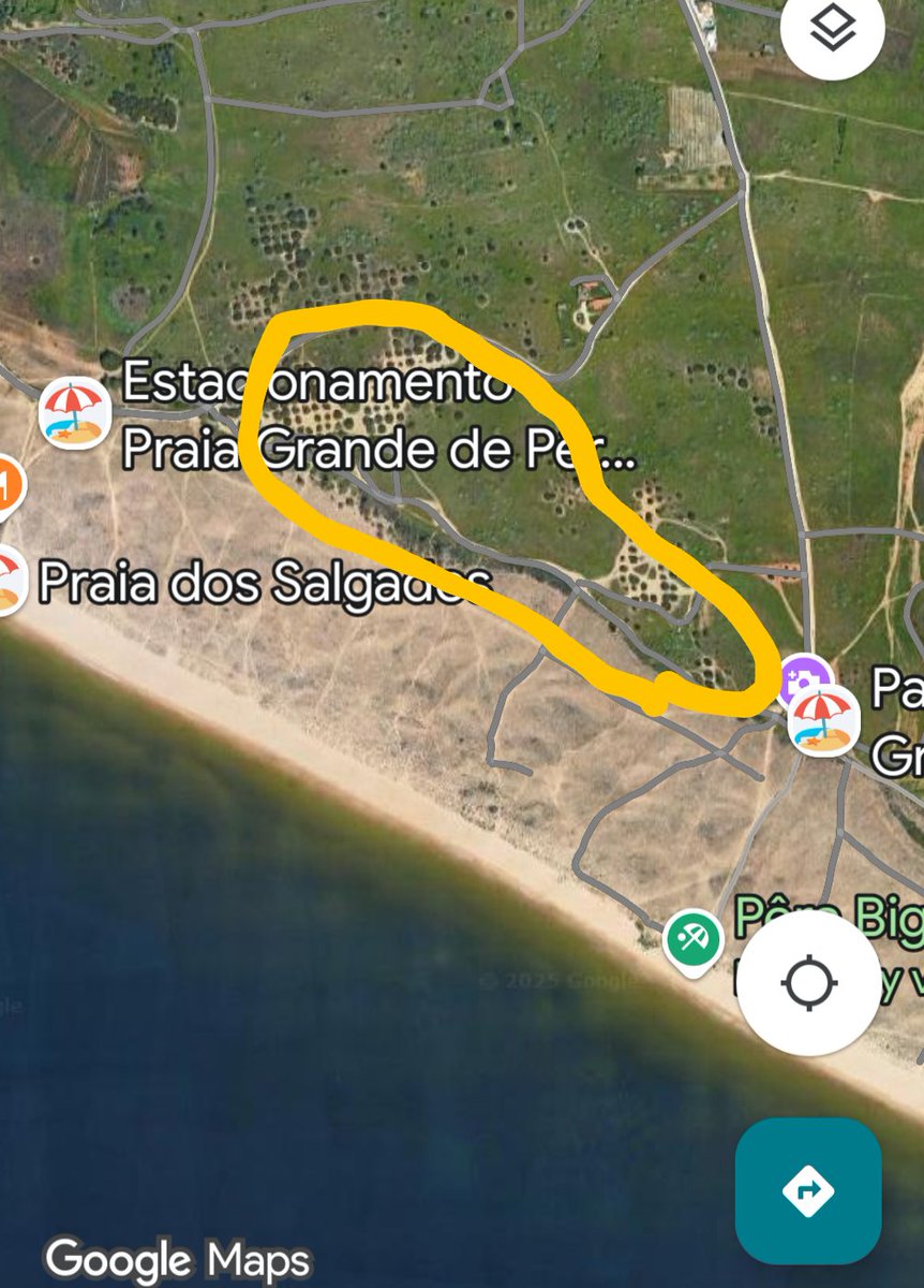 twitara6's tweet photo. Daytime #gaycruising (but also night time-see the other post) near Albuferia. Also gay and nudist beach. You can get Uber from the town. The whole woods and bushes area between the car parks and the old building by the road. https://t.co/aBY1c65zov