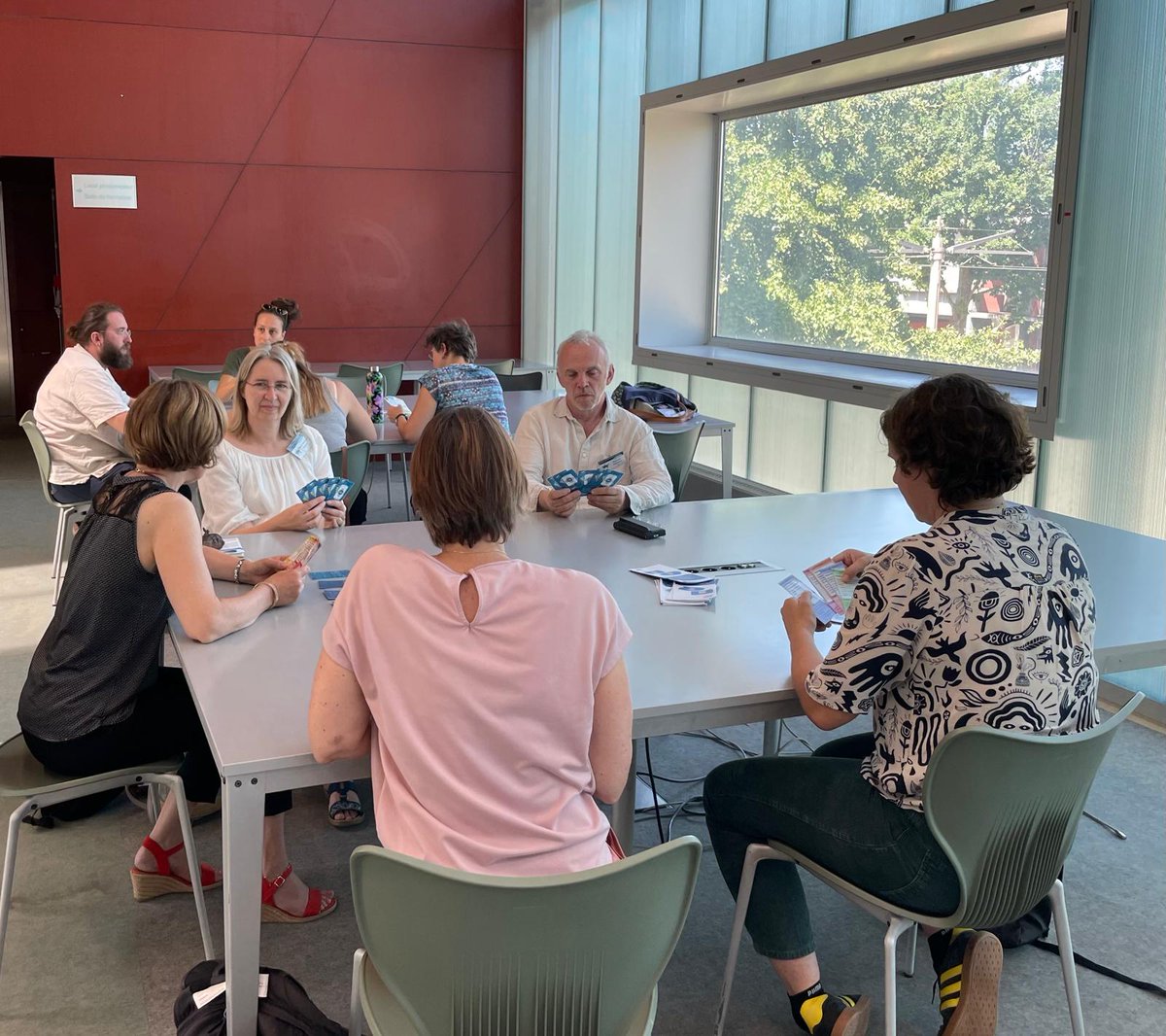 Canope_DTCVL's tweet photo. Aujourd’hui à l’@Univ_Orleans pour la Journée de l’Innovation pédagogique par le #Numérique du @LearningLab_UO 
Cet après-midi, nos formateurs y animent des ateliers sur :
💡Les #IA génératives, alliées du pédagogue : des outils concrets pour enrichir les pratiques éducatives https://t.co/uMkWHabz0Z