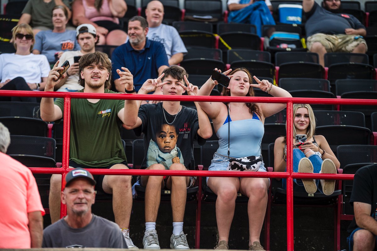 Schoolhouse ❌ Madhouse ✅

We hope you enjoyed College Night!