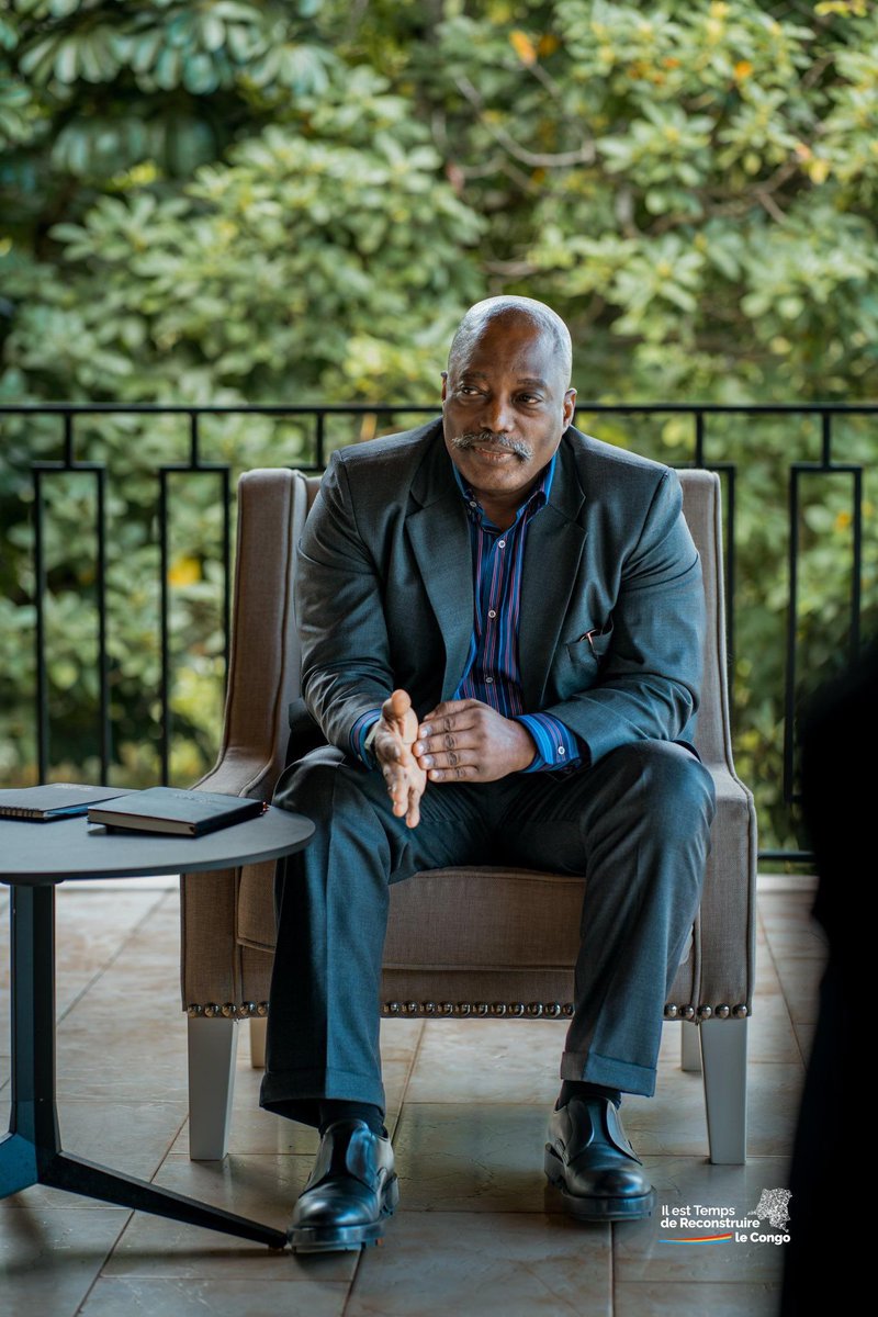 JohnKarume51653's tweet photo. Nous invitons tous les jeunes qui croient à la lutte de @josephkabila01 et qui sont attachés aux valeurs Républicaines qu'il incarne de se manifester aujourd'hui, car demain risque d'être trop tard. Le Chef a déjà fait sa part et nous autres ! Les GT Sont prêts pr vs recevoir https://t.co/ZMEkvmO9c6