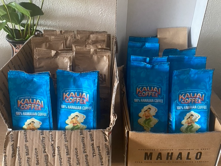 If I like it, I'll just grab it in another color. 🛒 ☕️ 

Our Hula Collection of fine island flavors and the expertly curated roasts and varietals of our Estate Reserve Collection give you several great reasons to just grab one more. 😁 

Get them all at kauaicoffee.com