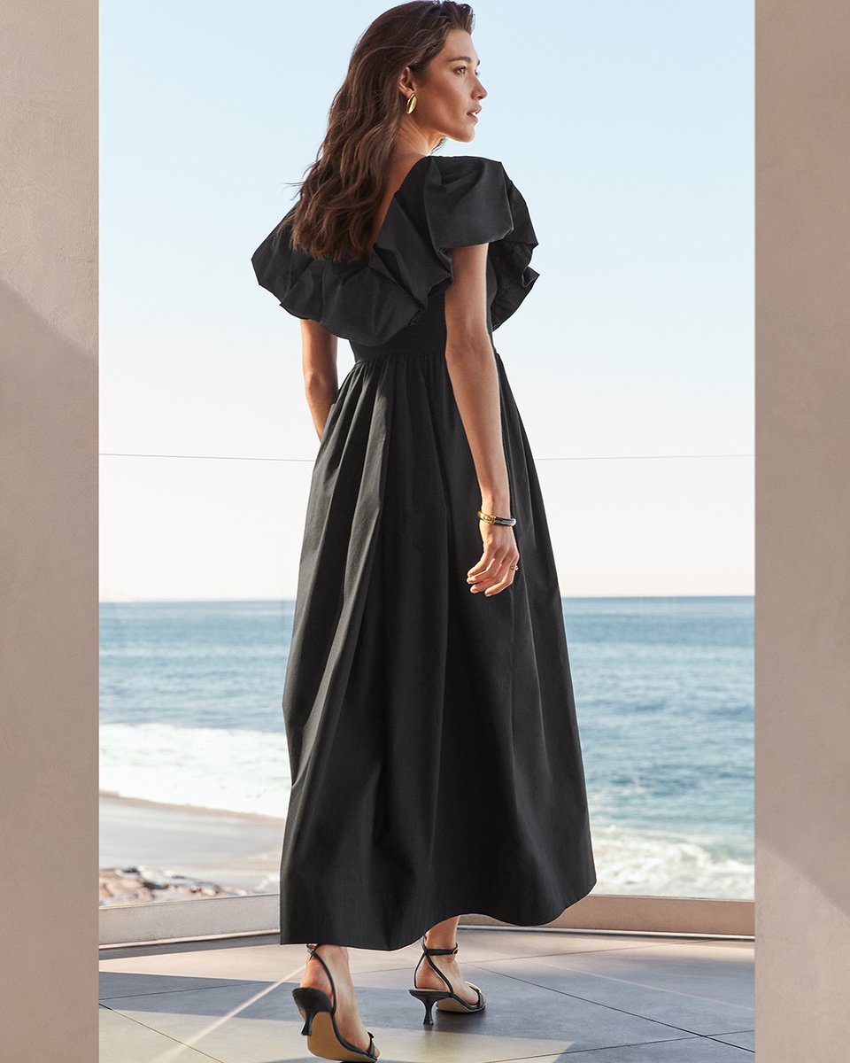 Stun in the sun in the dress of the summer. 💫

Make it yours: spr.ly/60154RgAx