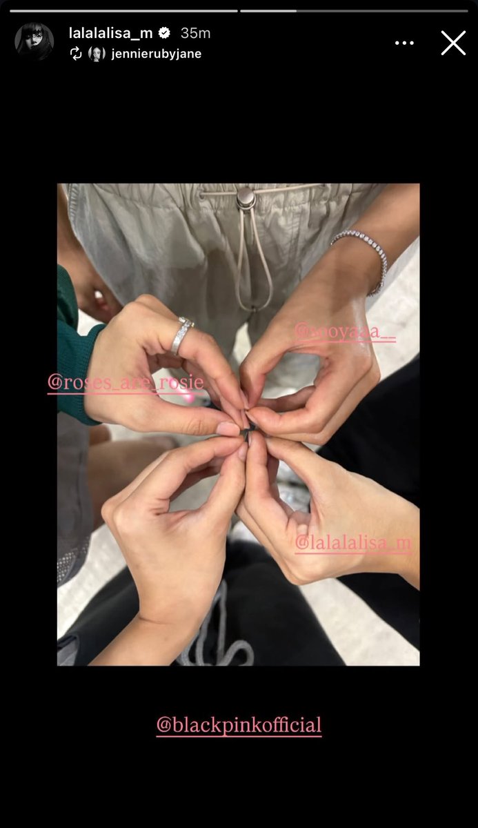 #LISA reposted Jennie’s IG story!