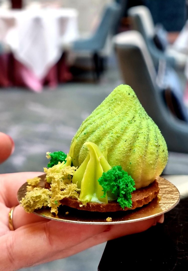 TartanSpoon's tweet image. From luxury lounges to quirky cafés, here are Edinburgh’s best spots for afternoon tea—scones, bubbly, and all the treats: tartanspoon.co.uk/home/edinburgh… #afternoontea #Edinburgh